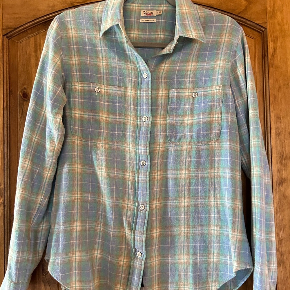 Faherty Vintage Blue Plaid Button-Up Flannel